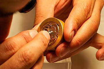 哈尔滨爱彼玫瑰金表带维修