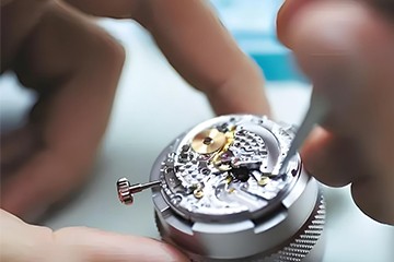 哈尔滨爱彼机械表官方售后维修